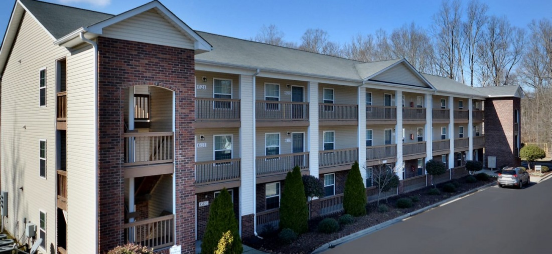 Meadow Creek Townhomes offers beautiful apartments for rent in Concord, NC